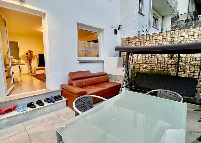 Emily's Apartman Blaustein